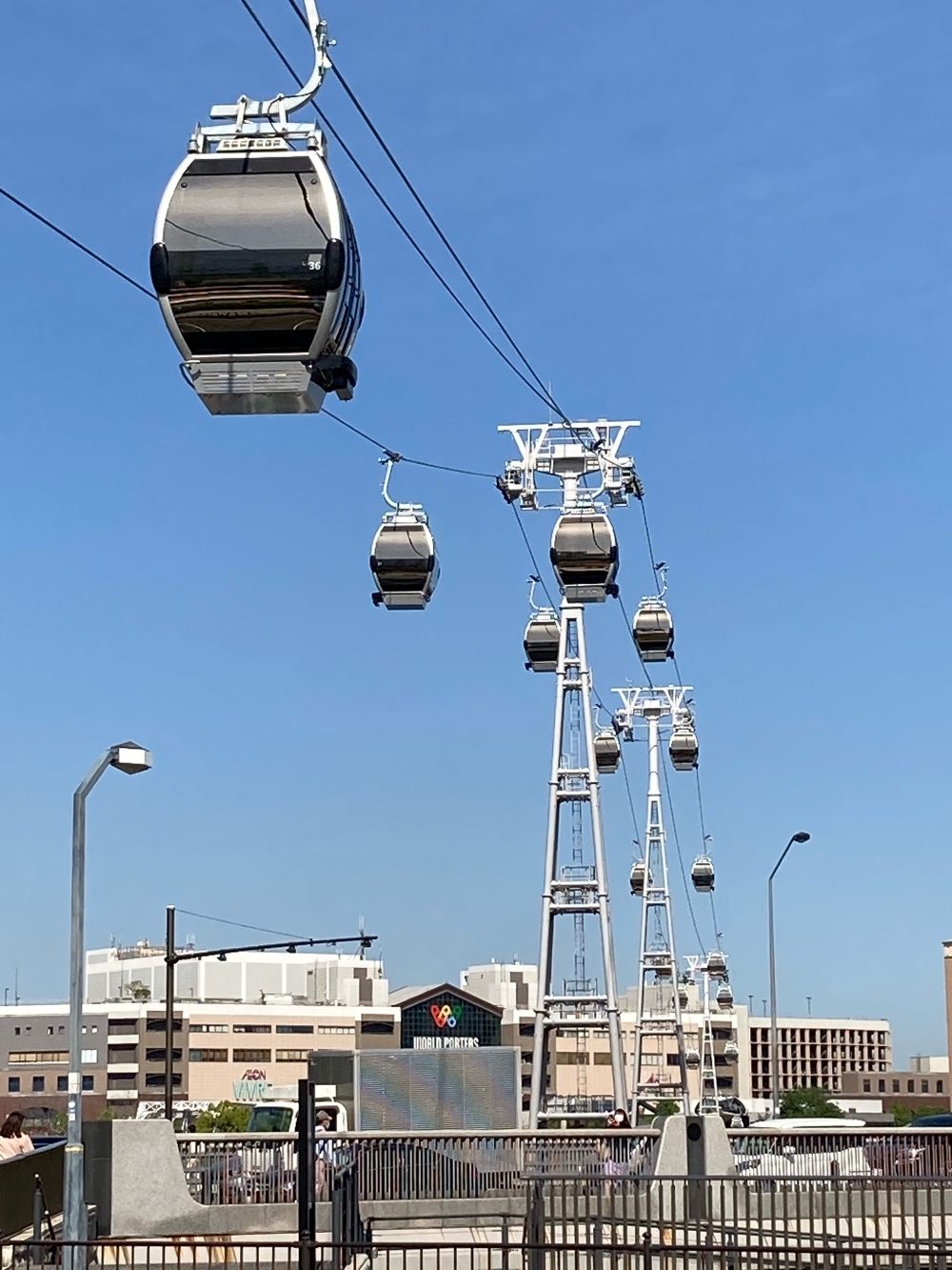 There is a cable car in the sky of Sakuragicho Blog Japanese